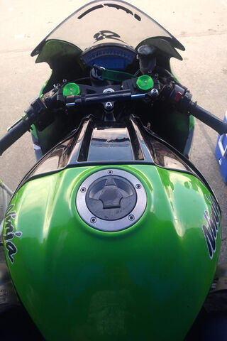 The Thrill of the ZX10R: A Rider's Dream 🏍️💨