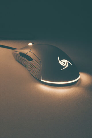 Precision at Your Fingertips: The Ultimate Gaming Mouse 🎮✨