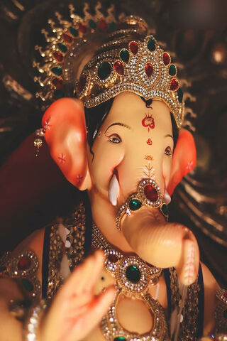 Divine Blessings of Ganapati Bappa 🌺🐘