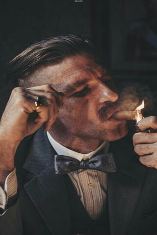 The Smoky Elegance of Arthur Selby