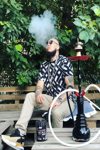 Big Gee: The Chill Vibe Master 🌬️💨