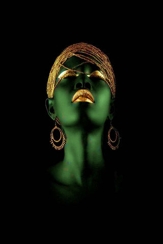 Mystique of the Green Face 🌿✨