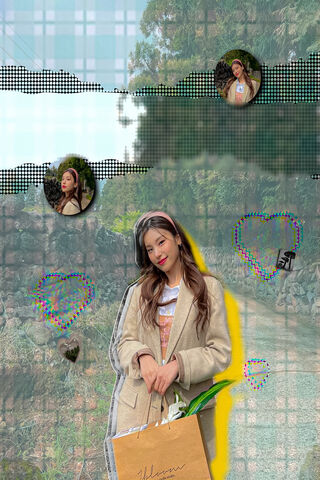 Yeji's Chic Adventure 🌟