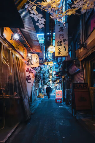 Neon Dreams of China Street 🌆✨