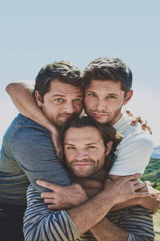 J2M: A Brotherhood Beyond the Screen 🌟