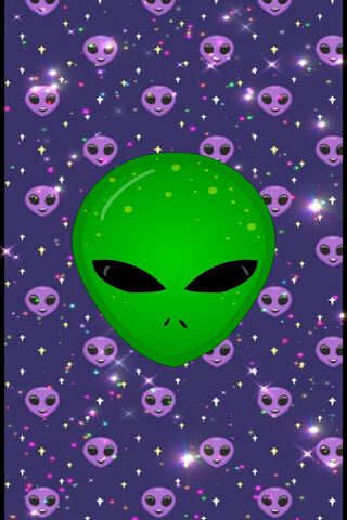Galactic Green: A Cosmic Encounter 🌌👽
