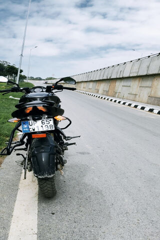 Pulsar NS: The Road Awaits! 🏍️✨