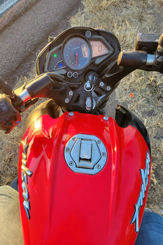 Rev Up Your Ride: The Moto Pulsar NS Experience! 🏍️🔥