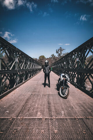 Pulsar NS200: The Ultimate Ride on the Open Road 🏍️✨