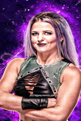 Candice LeRae: The Fearless Warrior of the Ring! 💪✨