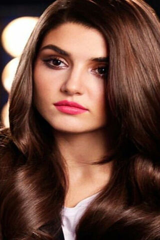 The Essence of Hayat: Beauty and Grace 🌟