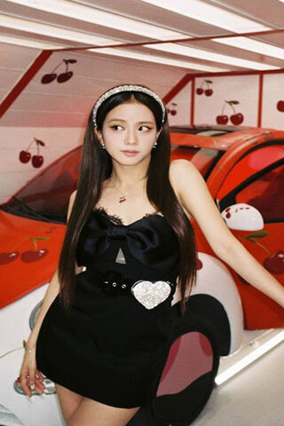 Jisoo's Cherry Dream 🌸🚗