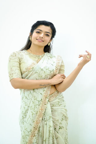 Elegance in Bloom: Reshmika's Graceful Aura 🌸✨