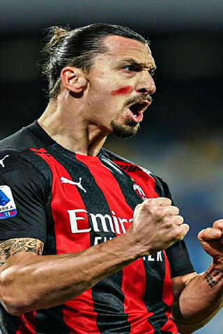 Zlatan Ibrahimovic: The Roaring Lion of AC Milan 🦁⚽