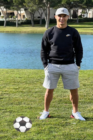 Ronaldo: The Soccer Legend in Nature 🌳⚽