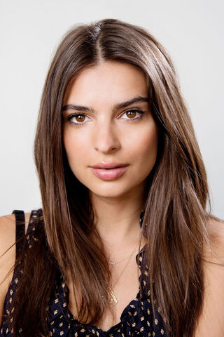 The Allure of Emily Ratajkowski: A Modern Muse