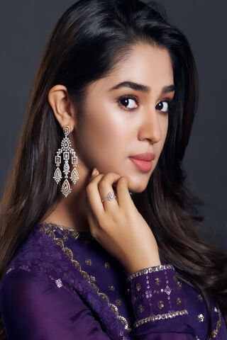 Elegance Personified: Kriti Shetty's Stunning Portrait