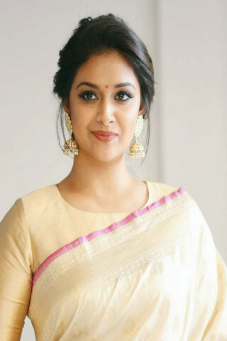 Elegance Personified: Keerthy Suresh in Traditional Attire