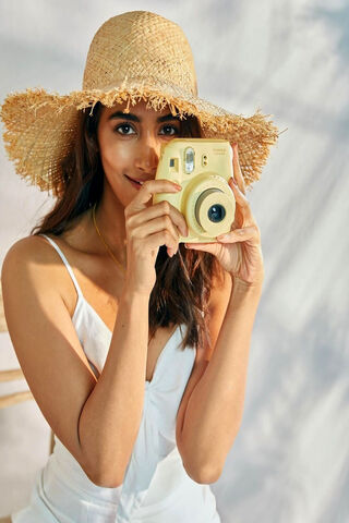 Capturing Moments: A Sunny Day with Style ☀️📸