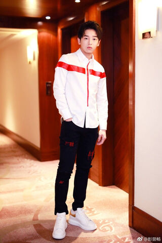 Stylish Moments with Peng Yuchang ✨