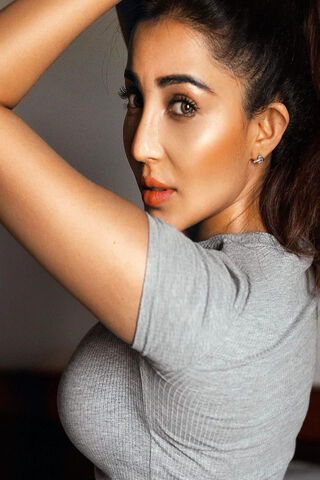 Elegance in Simplicity: The Allure of Parvati Nair