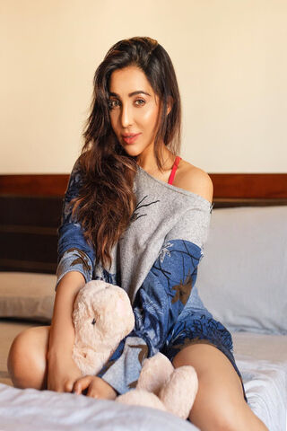 Cozy Moments with Parvati Nair 🌼