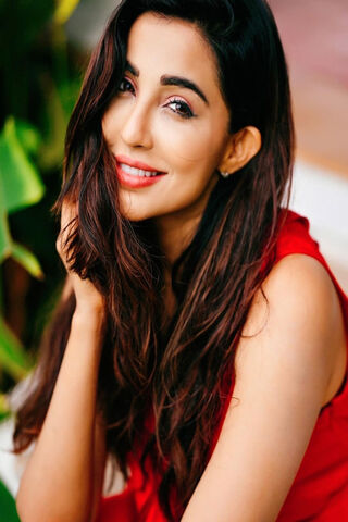 Radiant Charm: The Allure of Parvati Nair