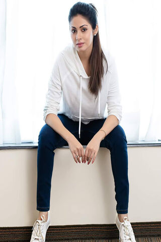 Sada: A Moment of Elegance