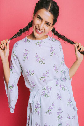 Samantha Ruth Prabhu: A Floral Delight 🌸