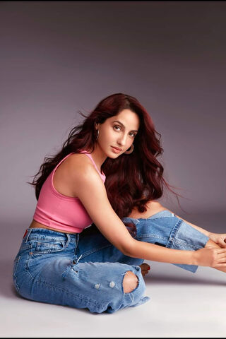 Chic and Confident: Nora Fatehi's Style Statement