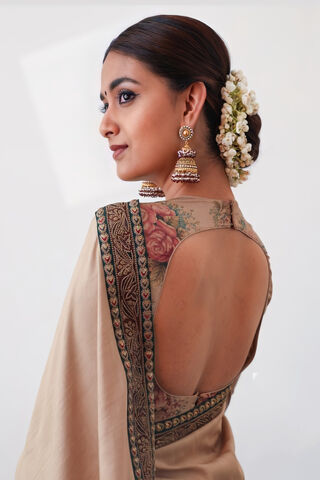 Elegance Redefined: Keerthi Suresh in Traditional Splendor