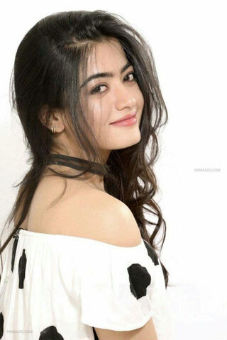 Rashmika Mandanna 01