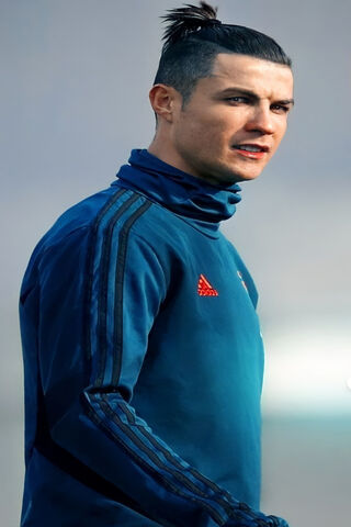 Ronaldo: The Icon of Football ⚽✨