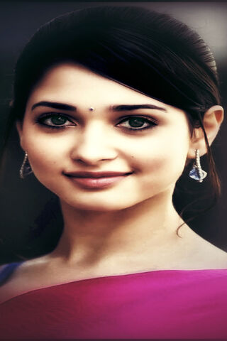 Radiant Elegance: Tamanna Bhatia Shines Bright