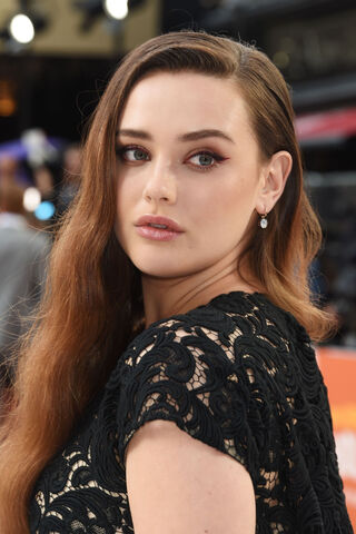 Elegance in Focus: Katherine Langford at the Premiere