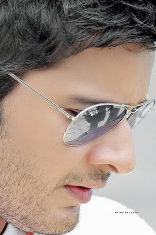 The Charismatic Star: Mahesh Babu in Focus 🌟