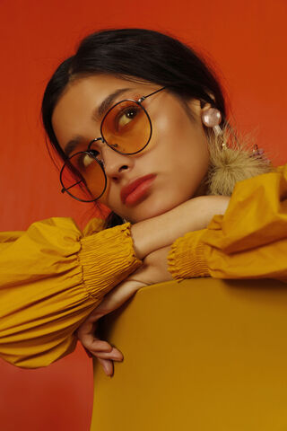 Chic Elegance: A Bold Fashion Statement