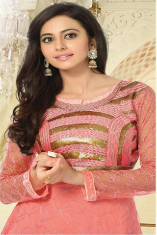 Elegant Charm: Rakul Preet Singh in Traditional Attire