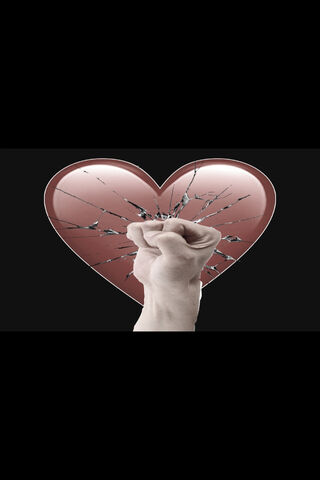Shattered Love: A Symbol of Resilience 💔✊
