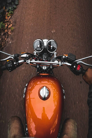 Cruising in Style: The Bullet Royal Enfield Experience 🏍️✨