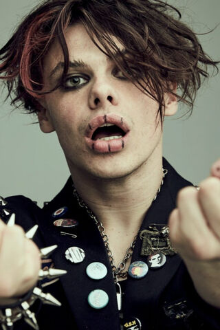YungBlud: The Rebel of Modern Rock 🎸🔥