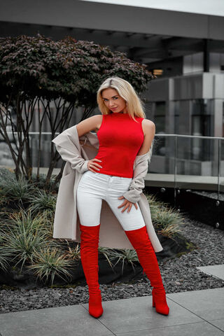 Bold in Red: A Fashion Statement