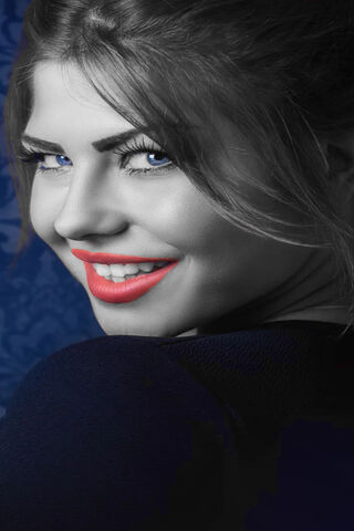 Charming Glance: A Sideways Smile