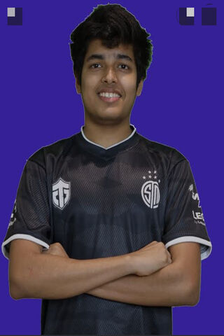 Jonathan: The Rising Star of Esports 🌟