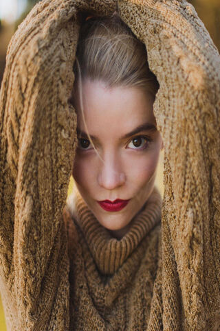 The Gambit of Elegance