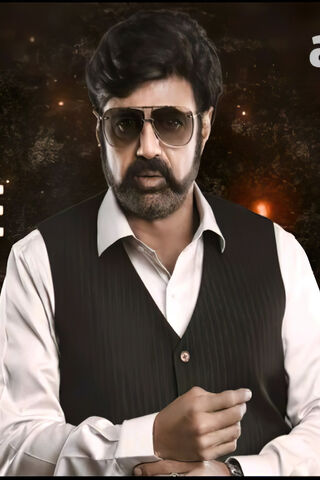 Xingqiu: The Elegant Hydro Scribe 🌊✨