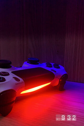 Gaming Glow: The PS5 Controller Experience 🎮✨