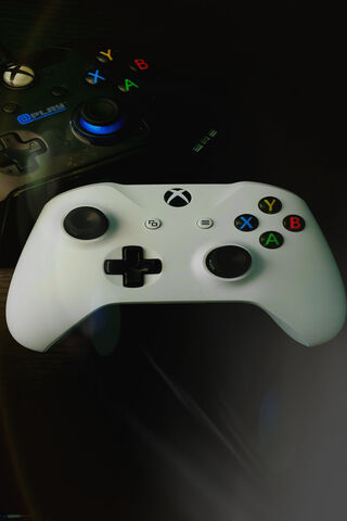 Game On: The Ultimate Xbox Controller Experience 🎮✨