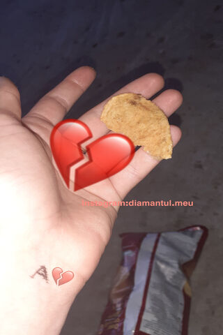 A Heartbreak in Every Bite 💔