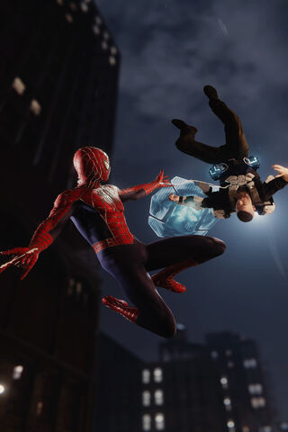 Web-Slinging Action: Tobey's Spider-Man Showdown! 🕷️💥